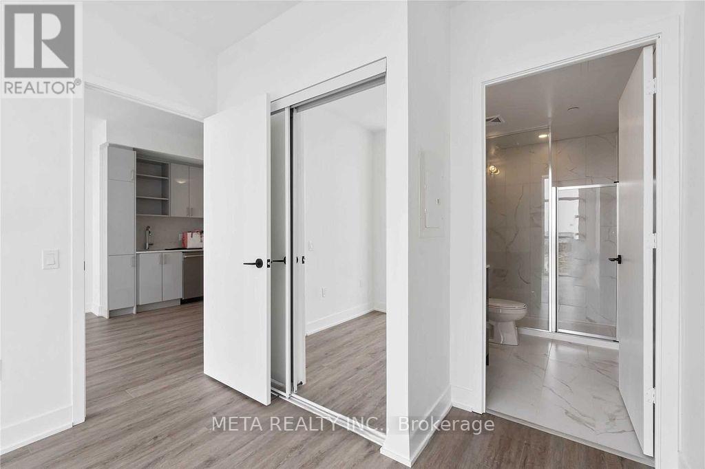 #1013 50 GEORGE BUTCHART DRIVE - 25