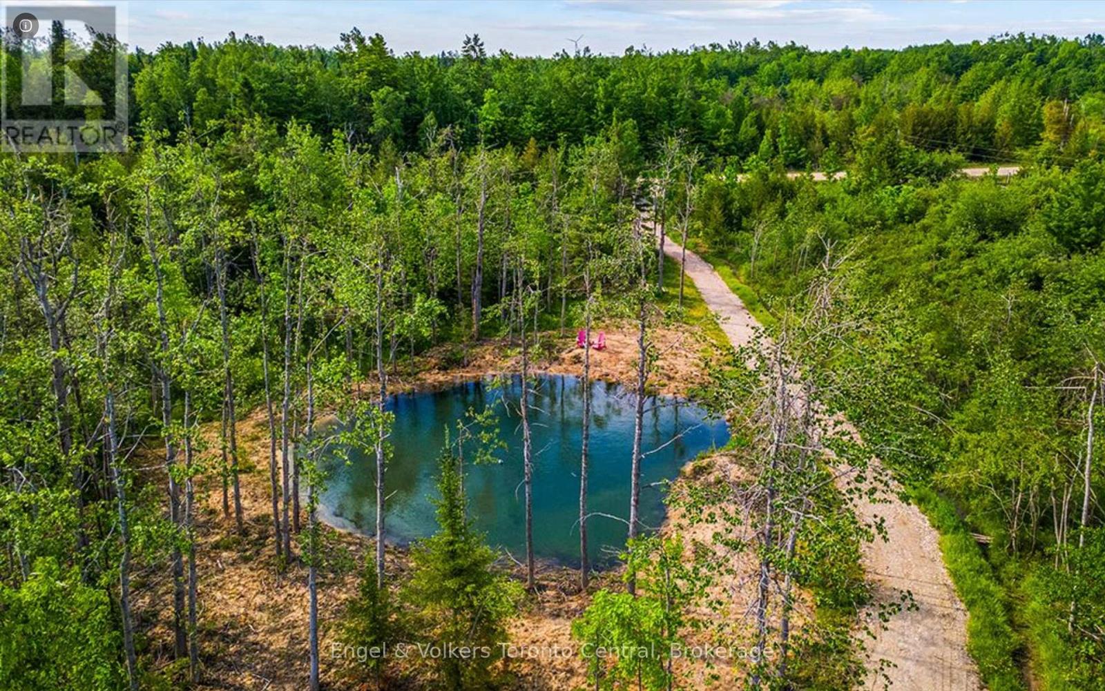 429571 8TH B CONCESSION