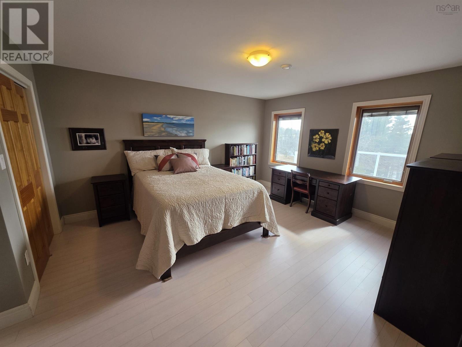 Property 28 of 47 of 11 Wharf Road