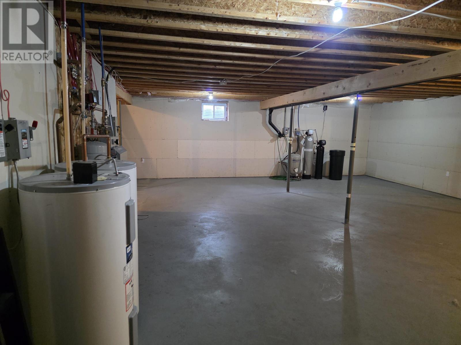 Property 44 of 47 of 11 Wharf Road