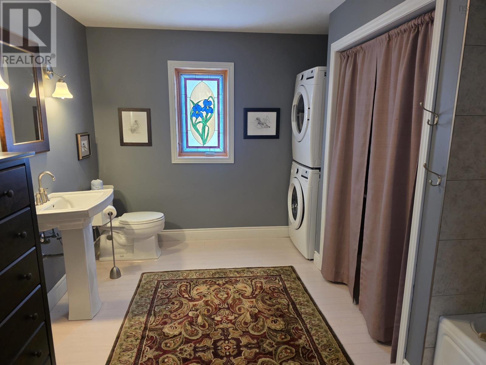 Property 32 of 47 of 11 Wharf Road