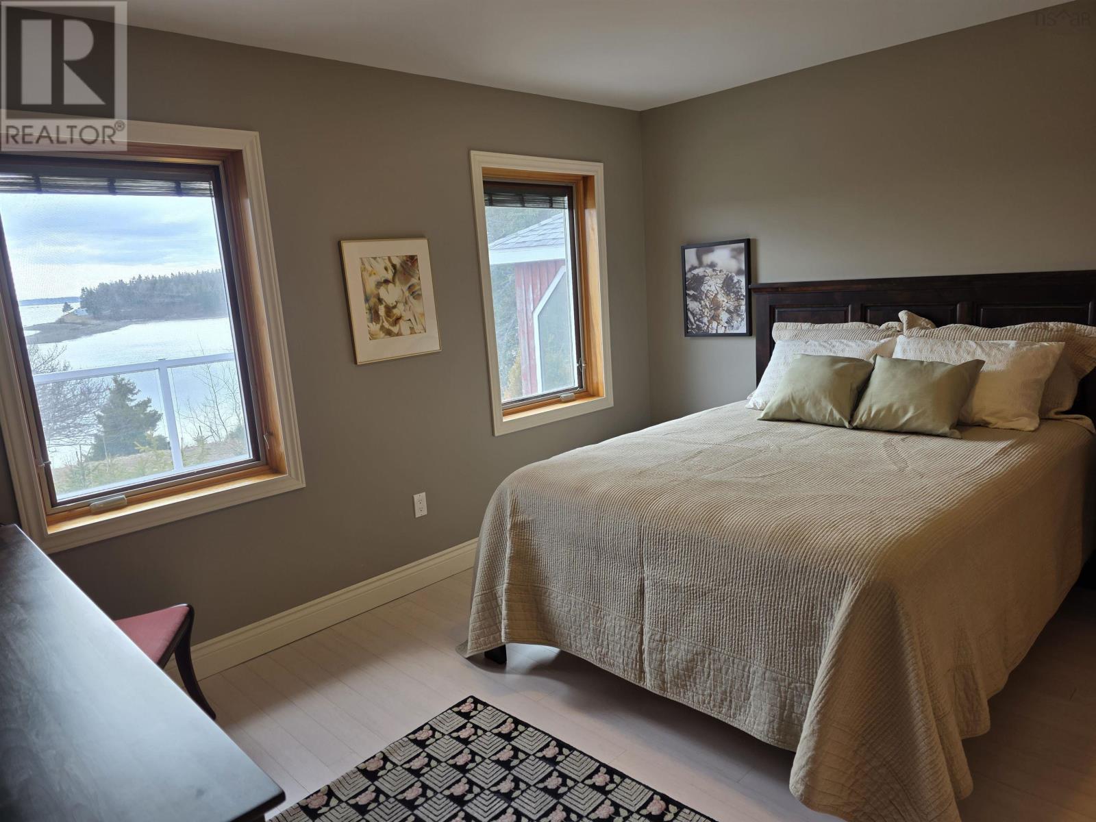 Property 31 of 47 of 11 Wharf Road