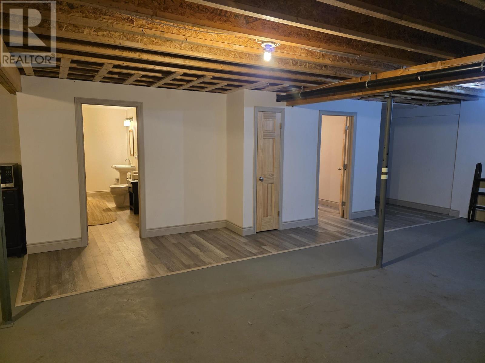 Property 45 of 47 of 11 Wharf Road