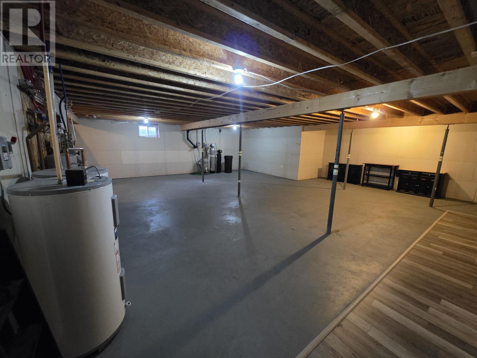 Property 43 of 47 of 11 Wharf Road