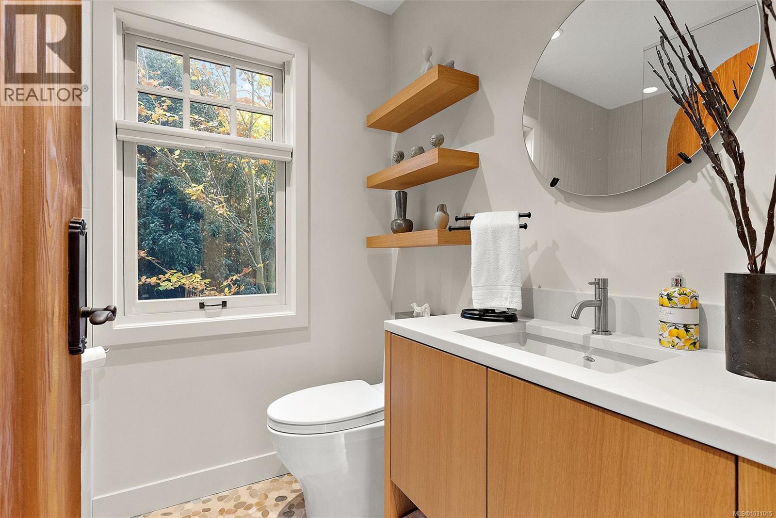 614 MONTEREY AVE - 22