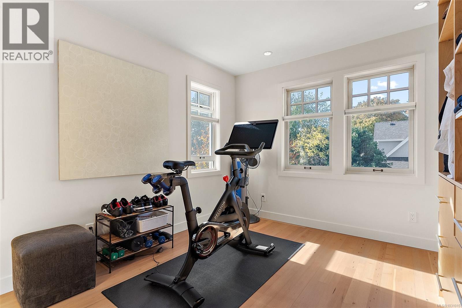 614 Monterey Ave - 28