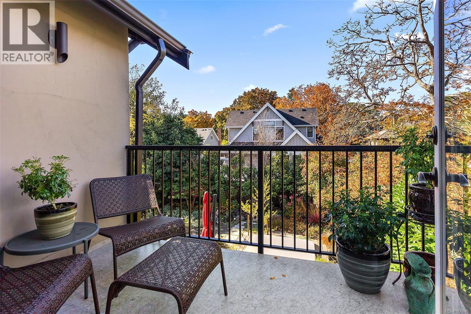 614 Monterey Ave - 29