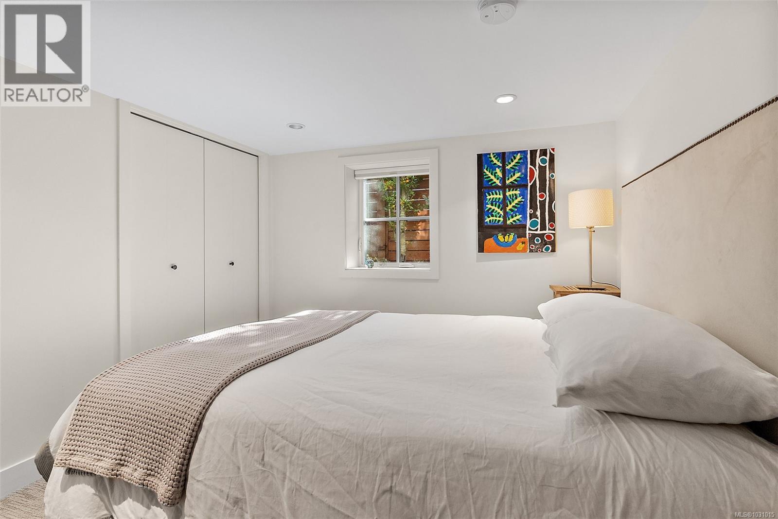 614 Monterey Ave - 35