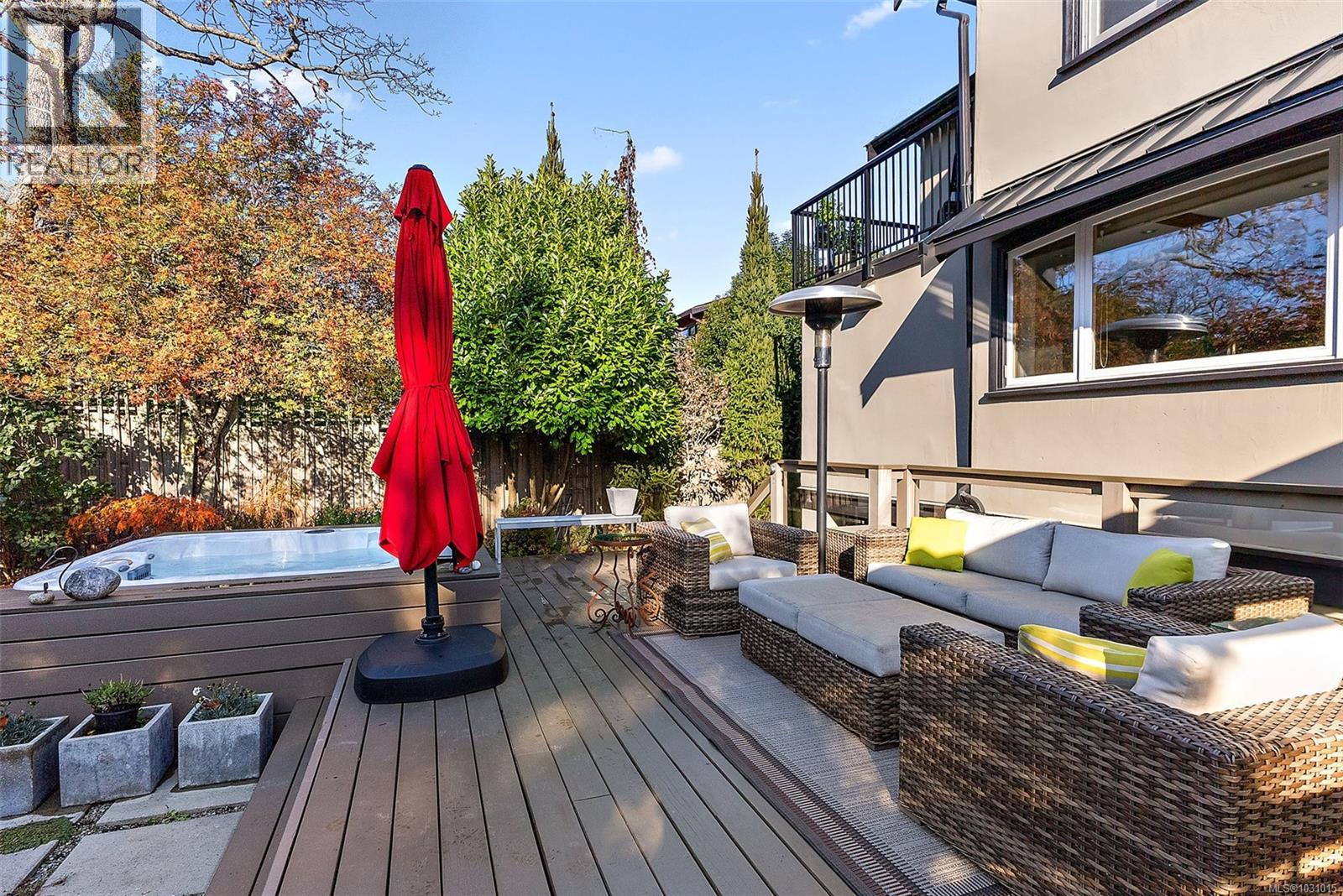 614 Monterey Ave - 40