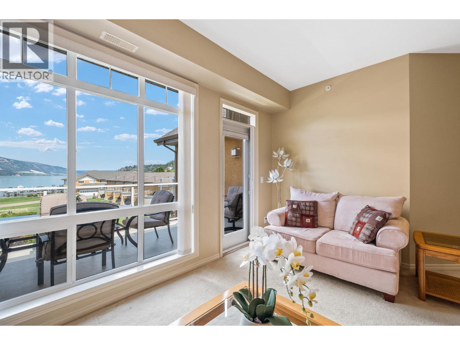 3570 Woodsdale Road Unit# 303, Lake Country