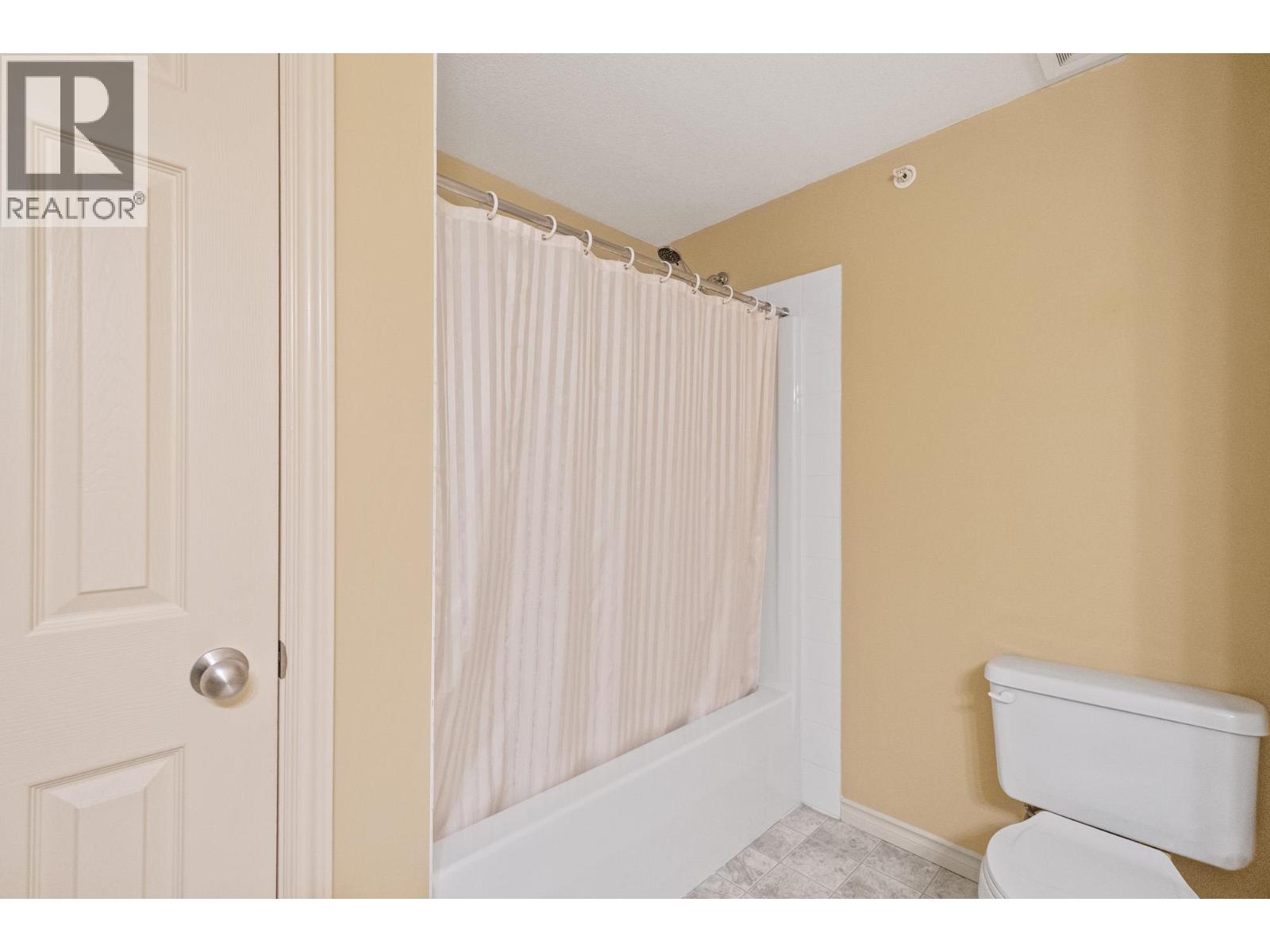 3570 Woodsdale Road Unit# 303, Lake Country