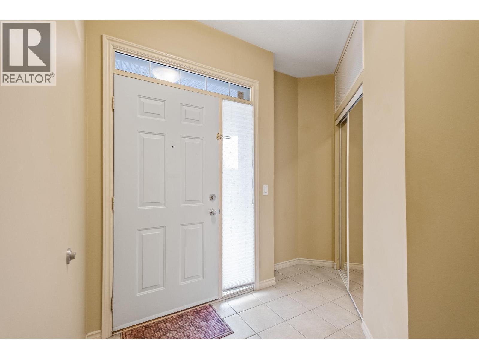 3570 Woodsdale Road Unit# 303, Lake Country