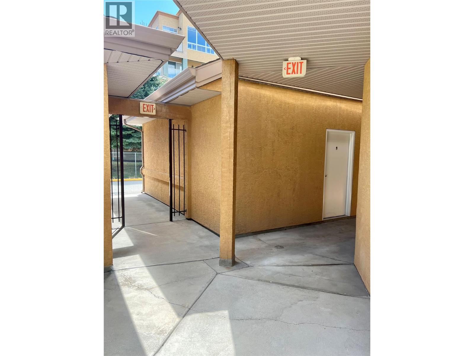 3570 Woodsdale Road Unit# 303, Lake Country