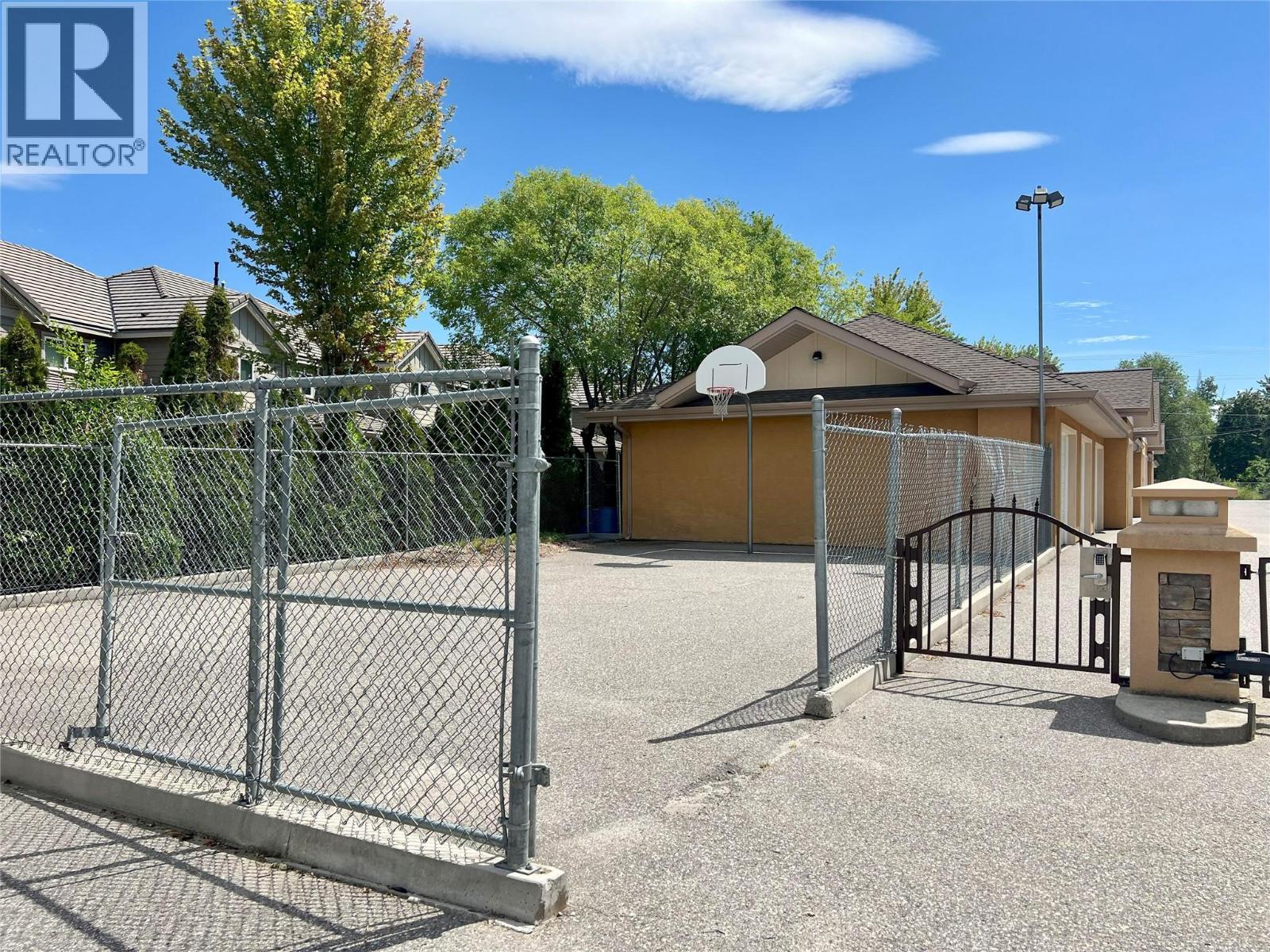 3570 Woodsdale Road Unit# 303, Lake Country