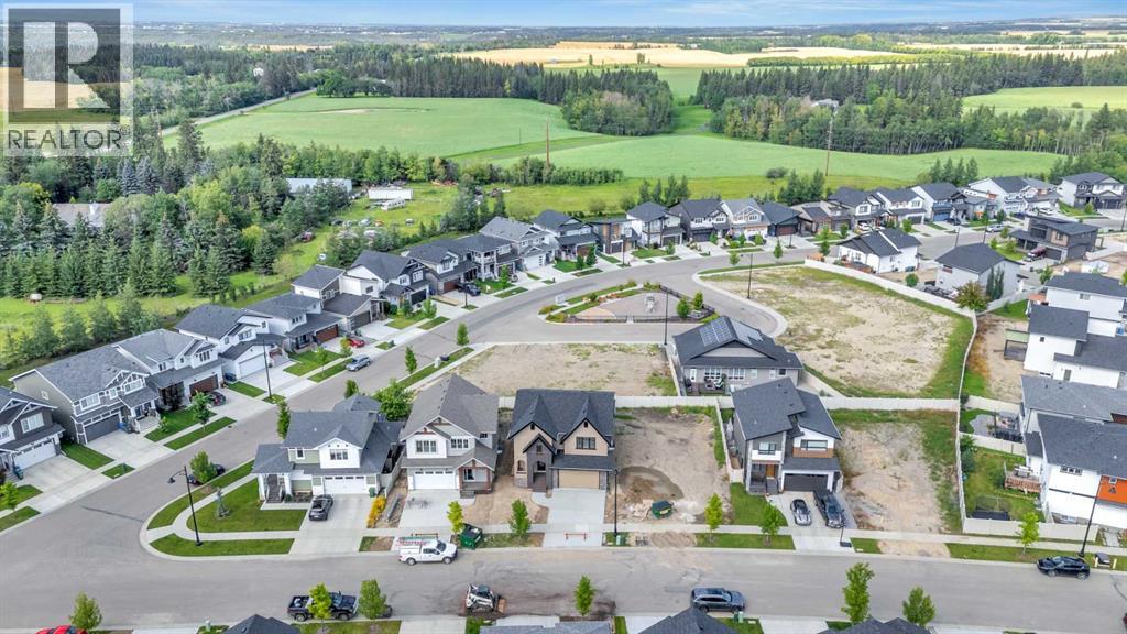 Single Family House for Sale in  Eaton Crescent Evergreen Red Deer 