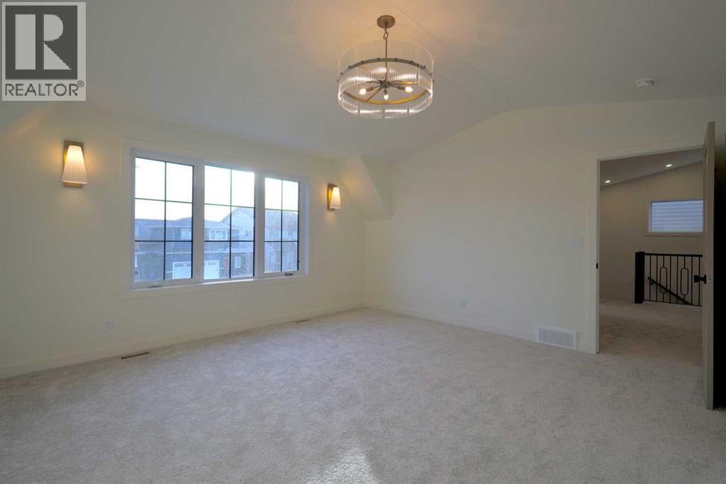 Single Family House for Sale in  Eaton Crescent Evergreen Red Deer 