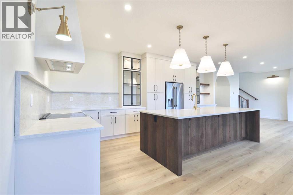 Single Family House for Sale in  Eaton Crescent Evergreen Red Deer 