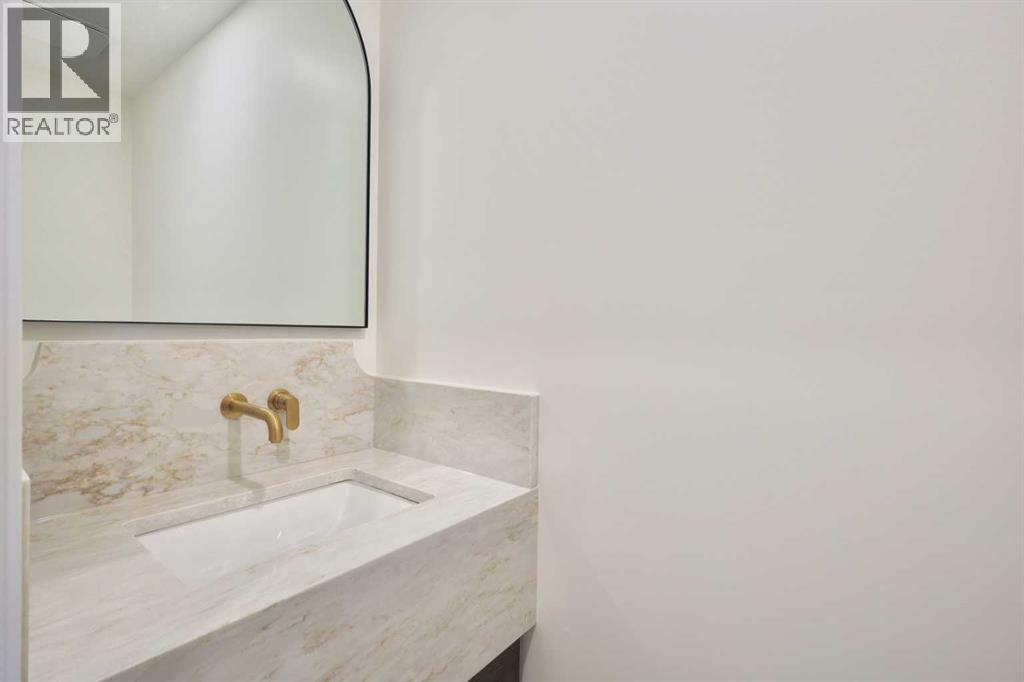 Single Family House for Sale in  Eaton Crescent Evergreen Red Deer 