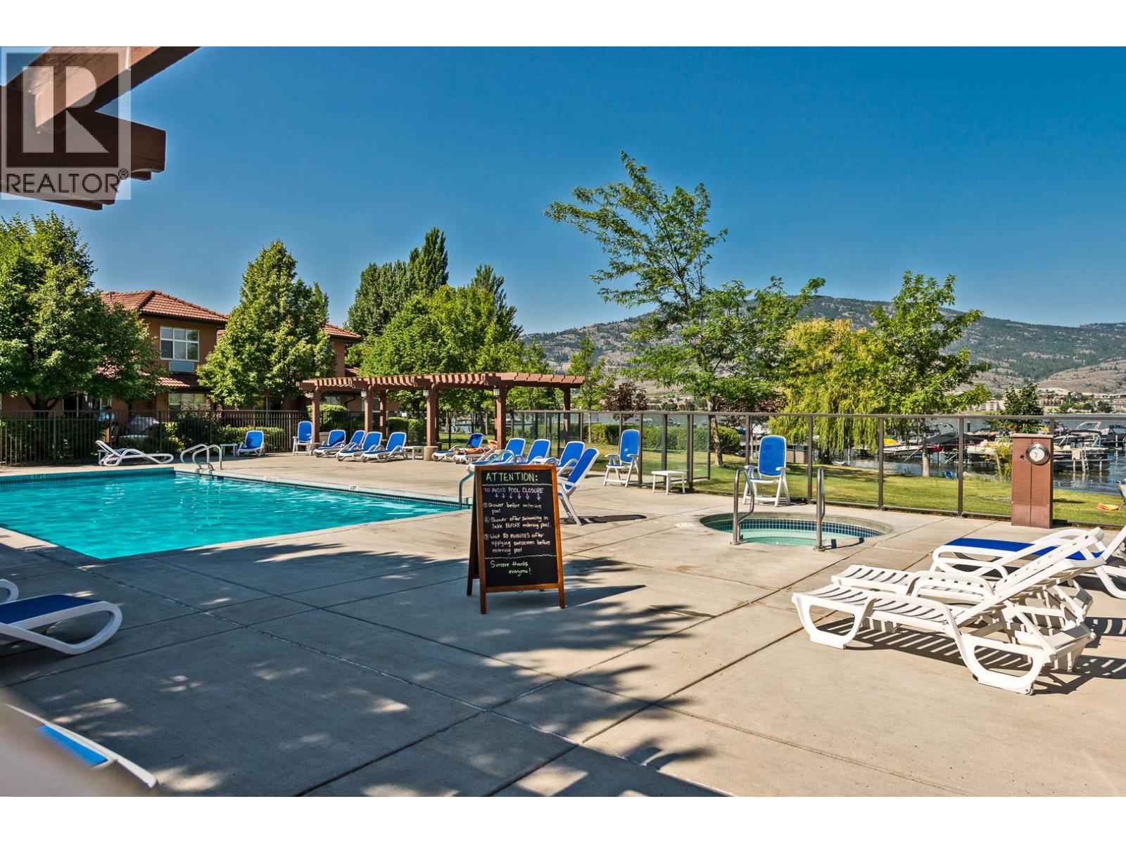 7600 COTTONWOOD Drive Unit# 425, Osoyoos
