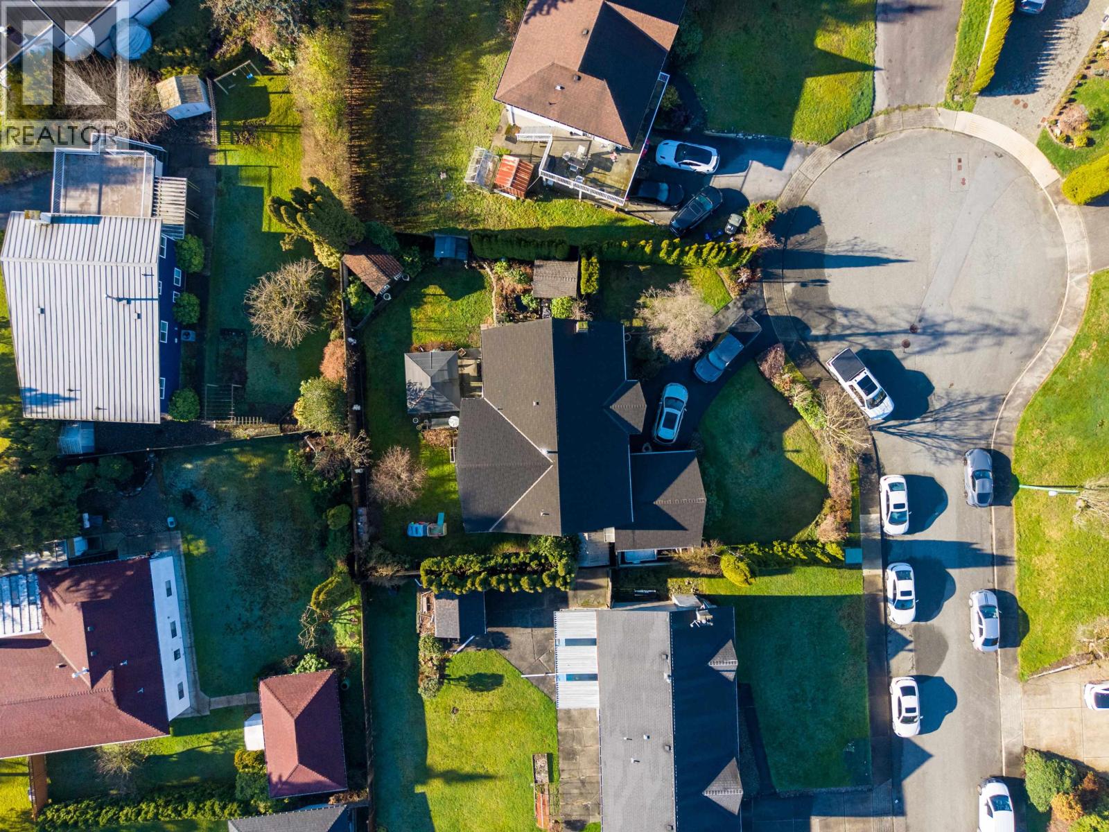 7158 CARDINAL COURT, Burnaby