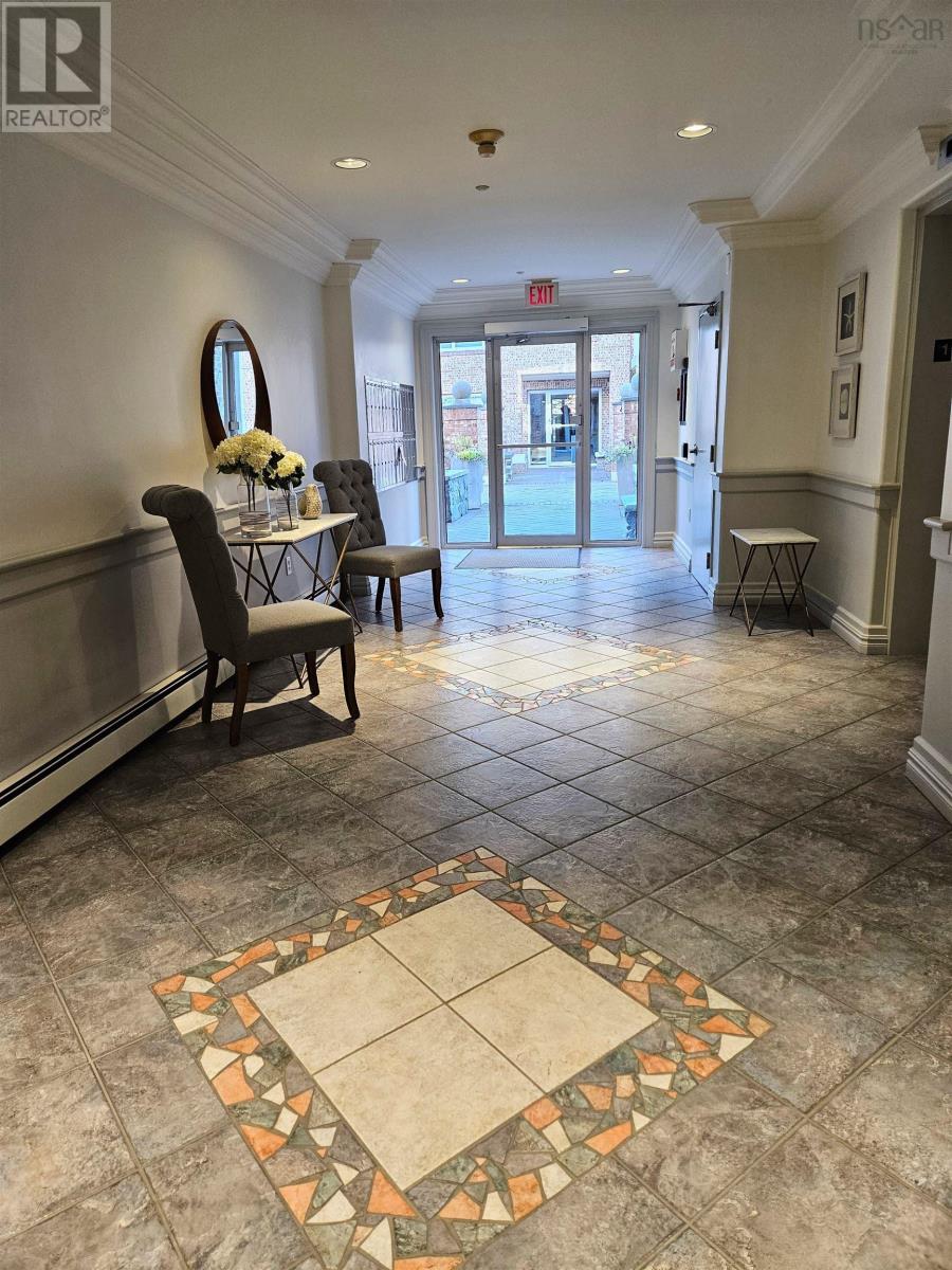 #103 30 WATERFRONT DRIVE - 11