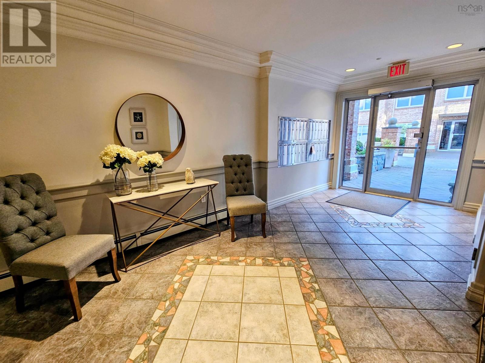 #103 30 WATERFRONT DRIVE - 13