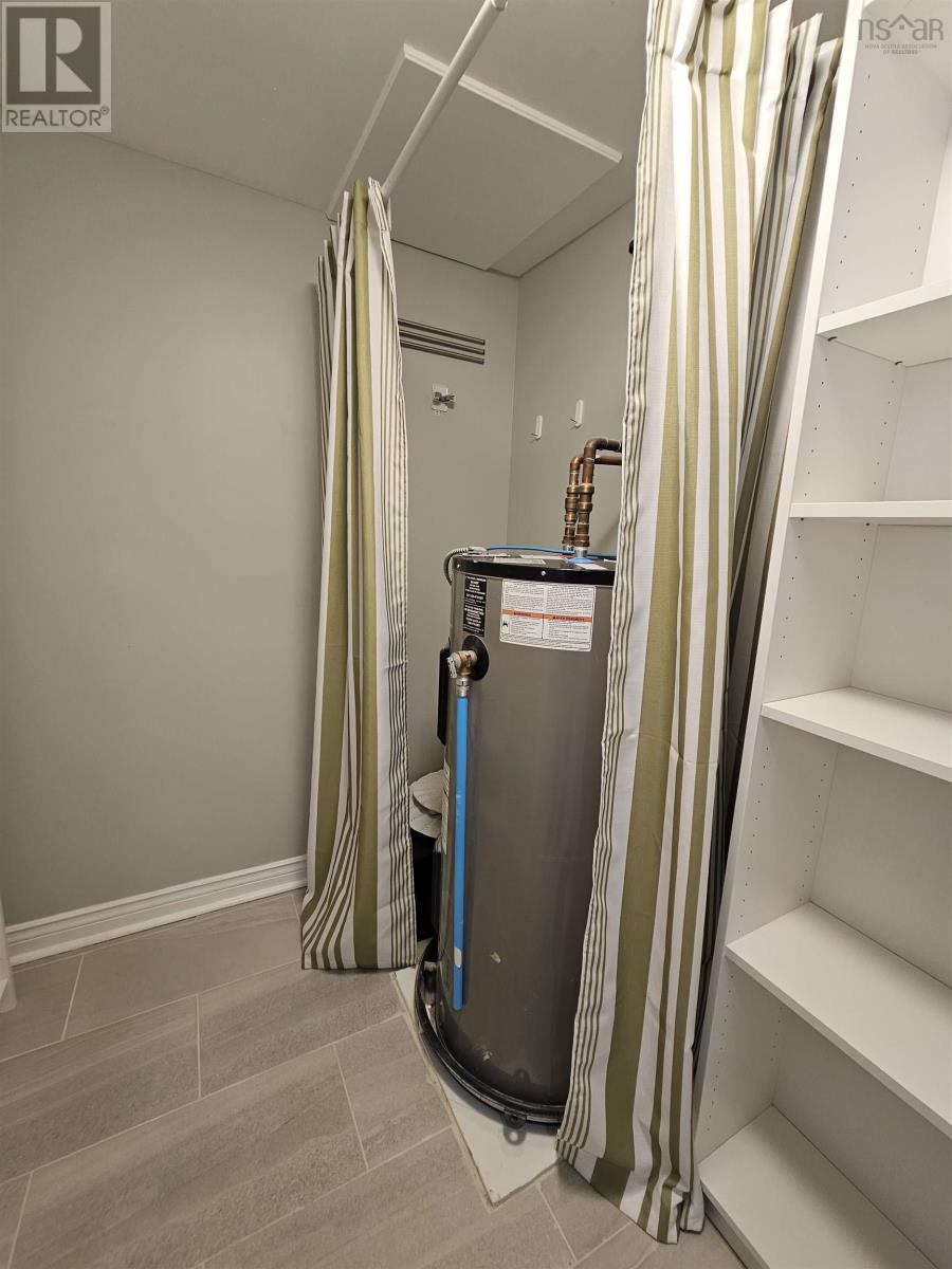 #103 30 WATERFRONT DRIVE - 26