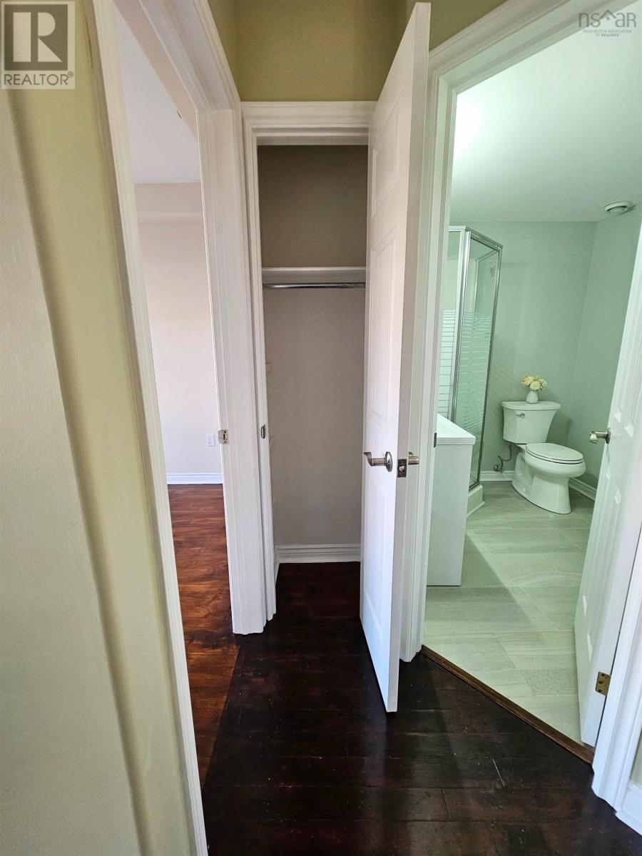 #103 30 WATERFRONT DRIVE - 39