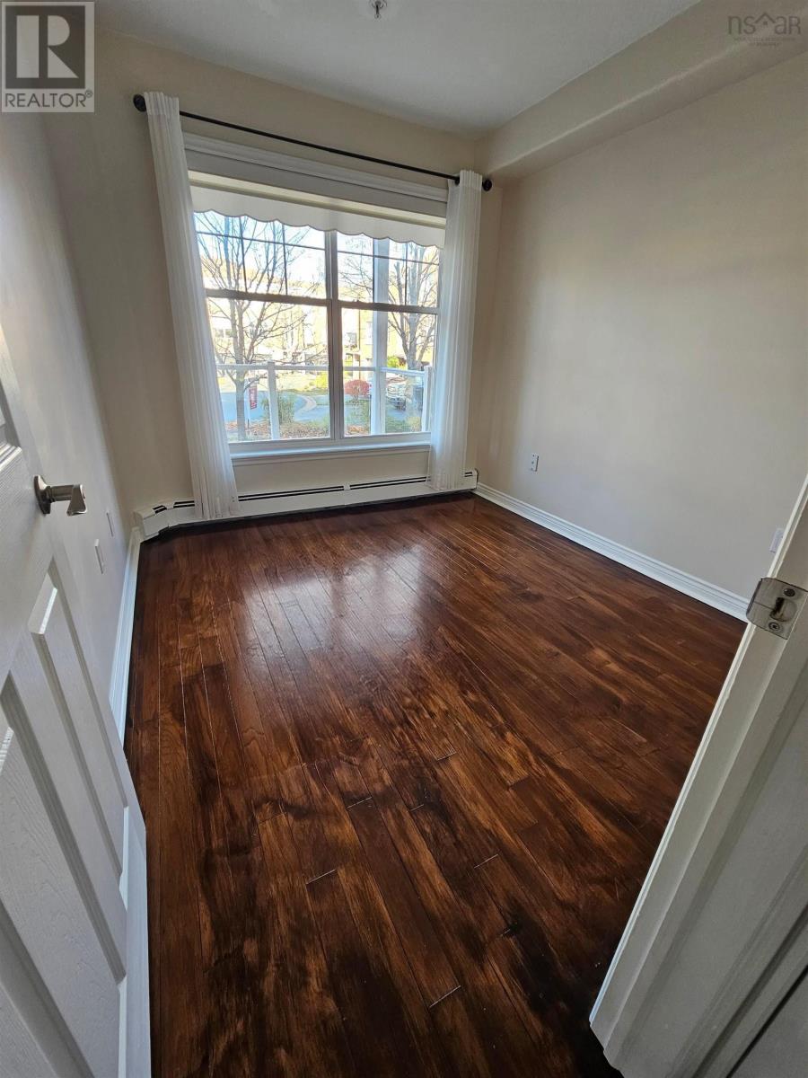 #103 30 WATERFRONT DRIVE - 38