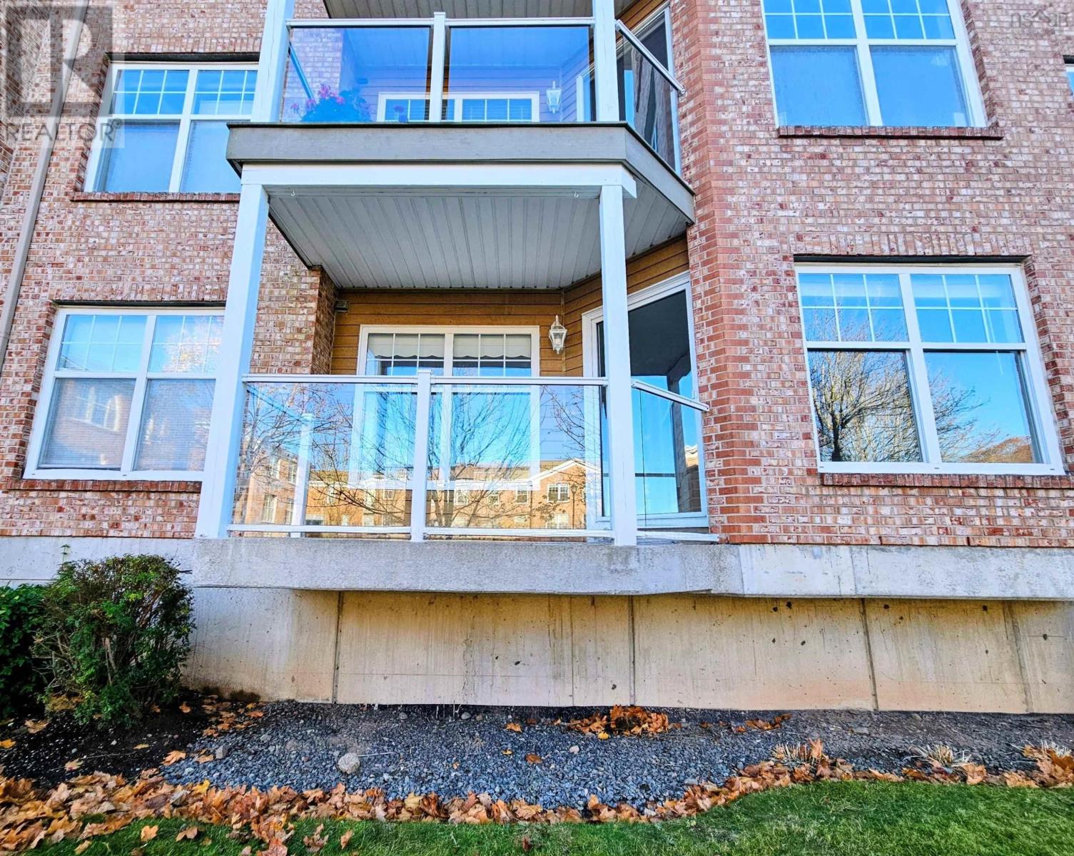 #103 30 WATERFRONT DRIVE - 7