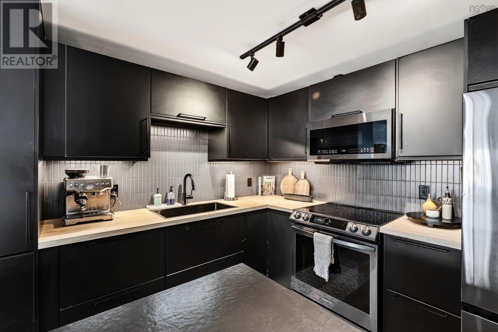 #214 1326 LOWER WATER STREET - 12