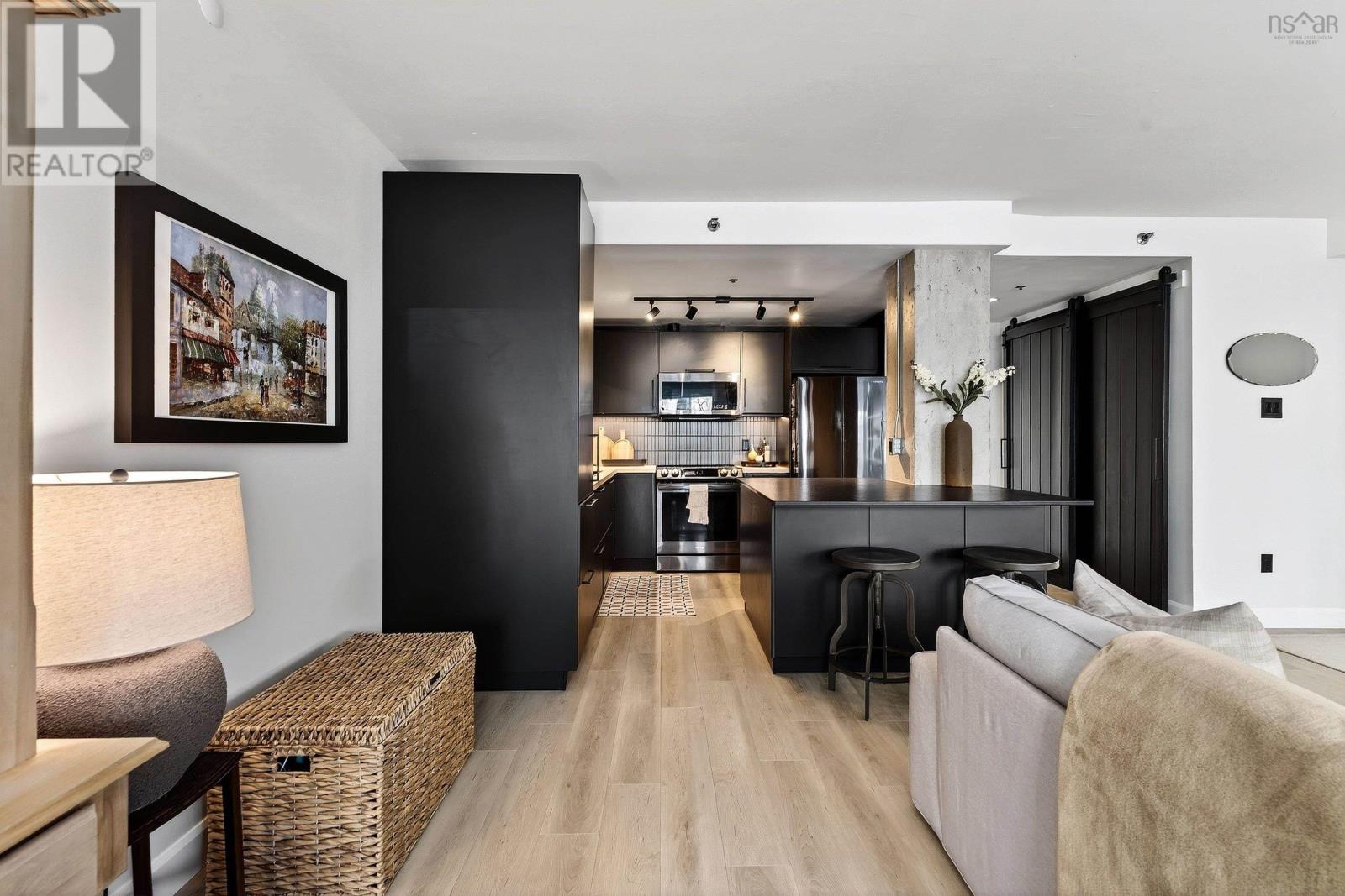 #214 1326 LOWER WATER STREET - 20