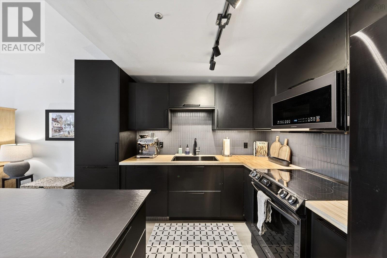 #214 1326 LOWER WATER STREET - 19