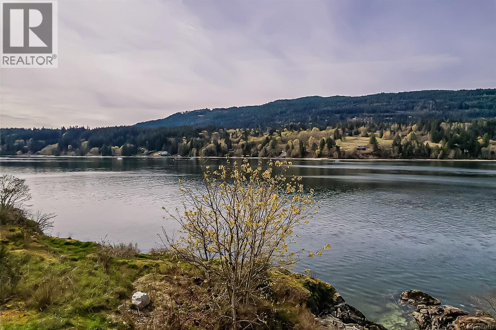 111 Morningside Rd, Salt Spring