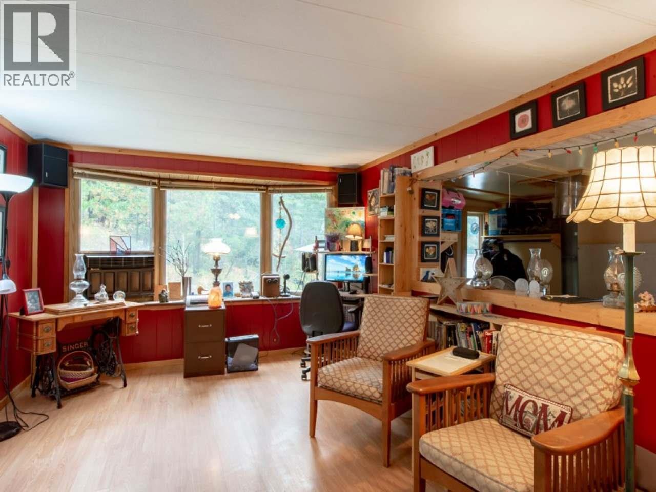 7160 China Valley Road, Chase