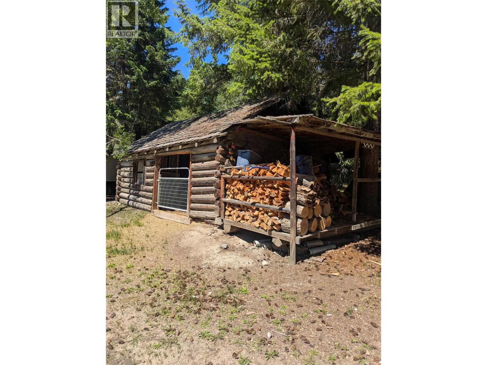 7160 China Valley Road, Chase