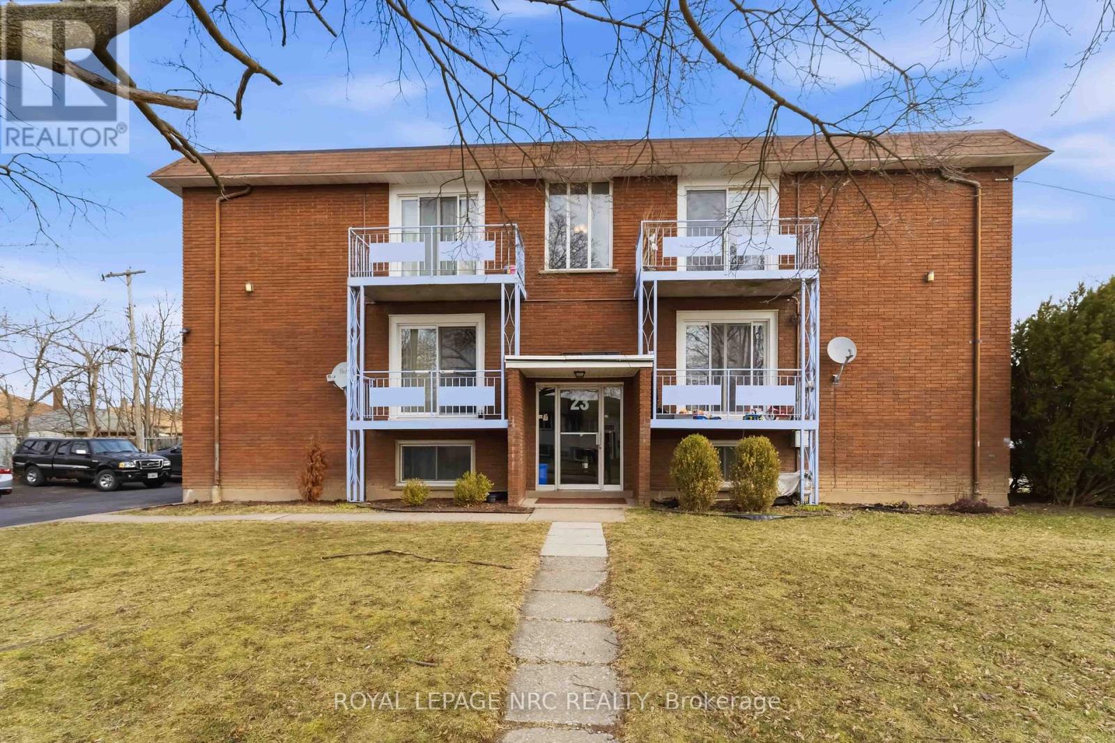 23 SAINT ANDREWS AVENUE