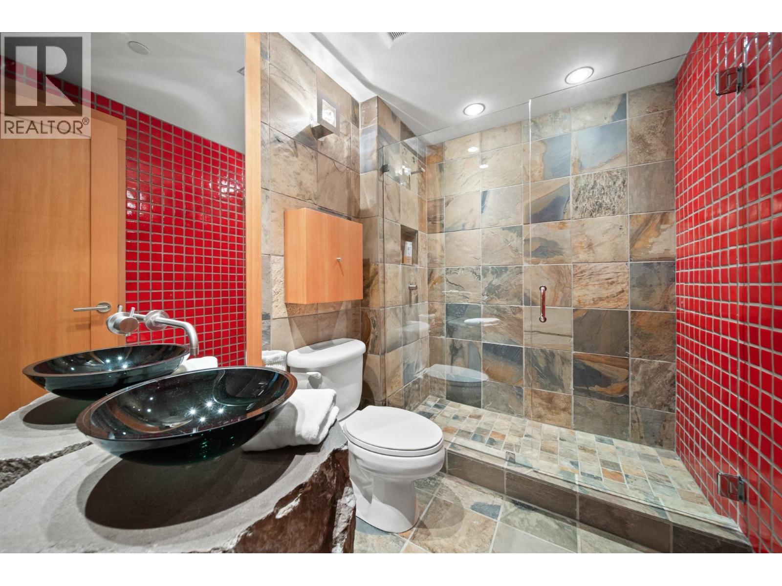 614 2202 GONDOLA WAY, Whistler