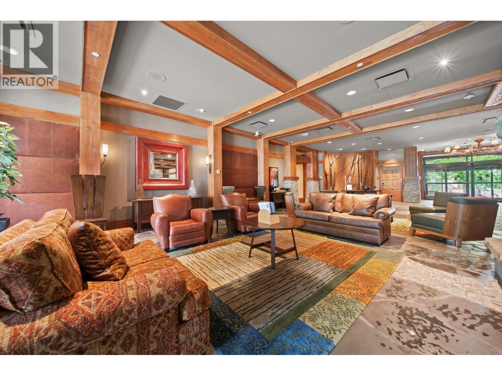 614 2202 GONDOLA WAY, Whistler