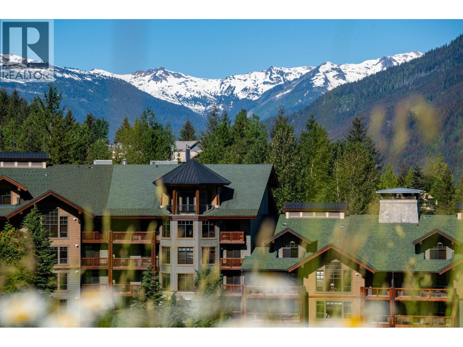 614 2202 GONDOLA WAY, Whistler