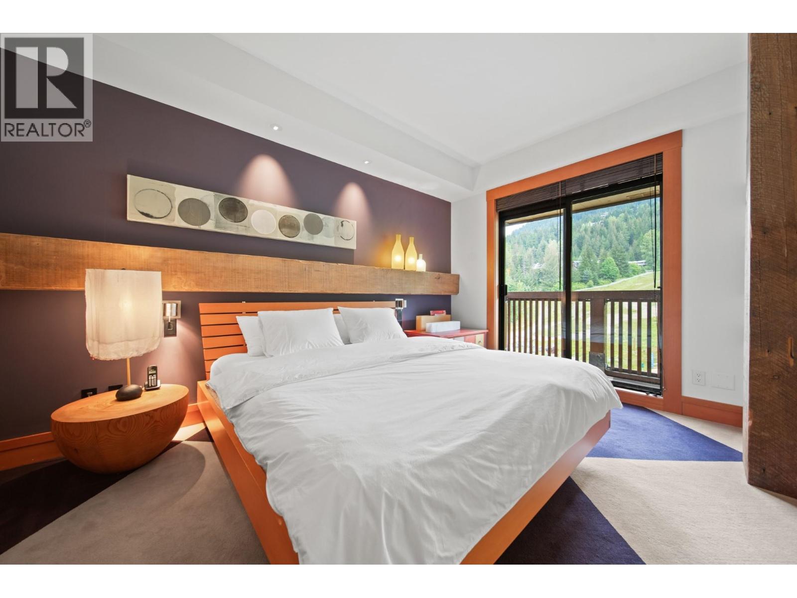 614 2202 GONDOLA WAY, Whistler