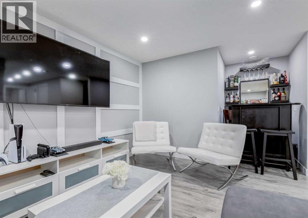 Single Family House for Sale in  Autumn Crescent SE Auburn Bay Calgary 