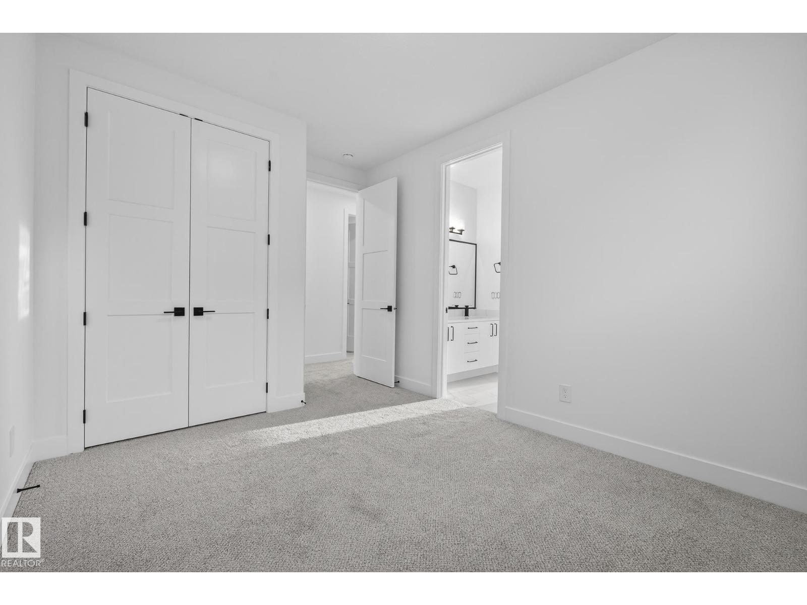 34 AVONLEA WY - 32