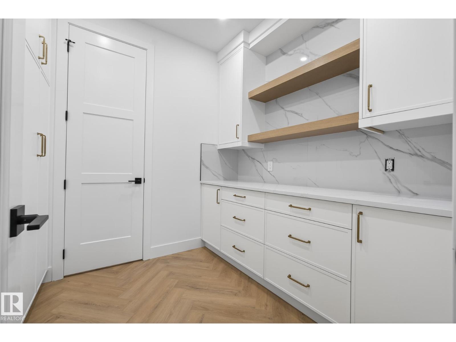 34 AVONLEA WY - 8