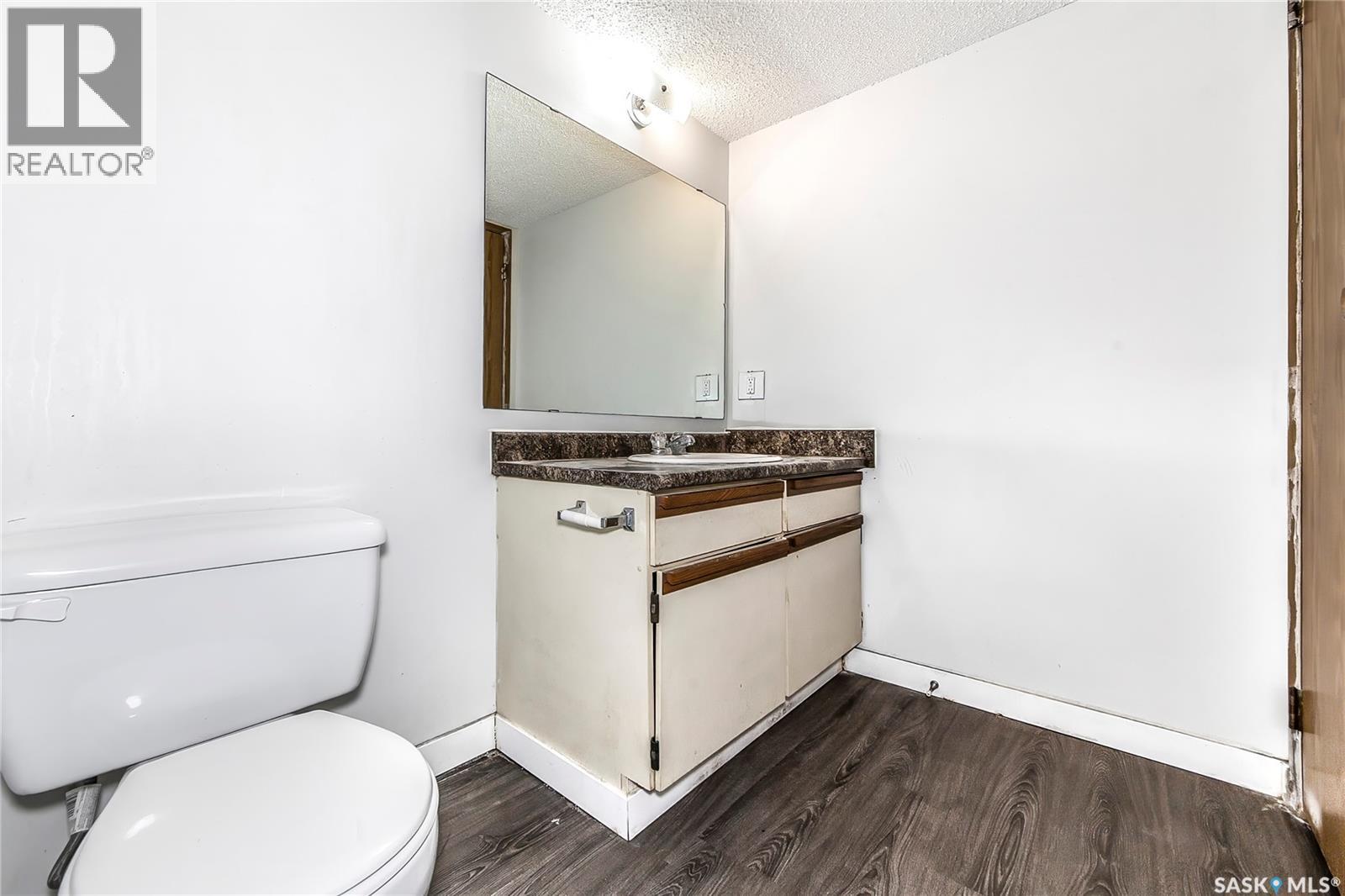 #204 345 Kingsmere BOULEVARD - 27