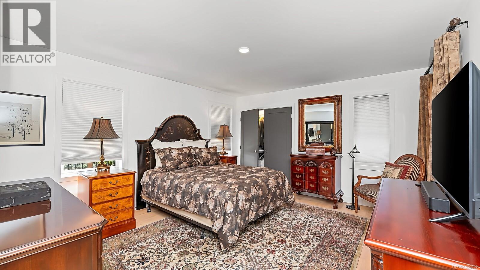 11007 Cedar Lane, North Saanich