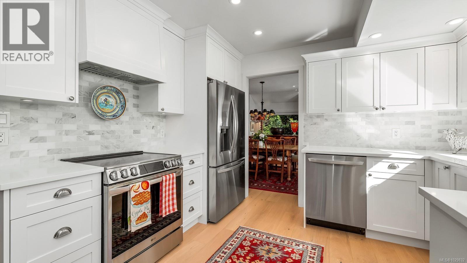 11007 Cedar Lane, North Saanich