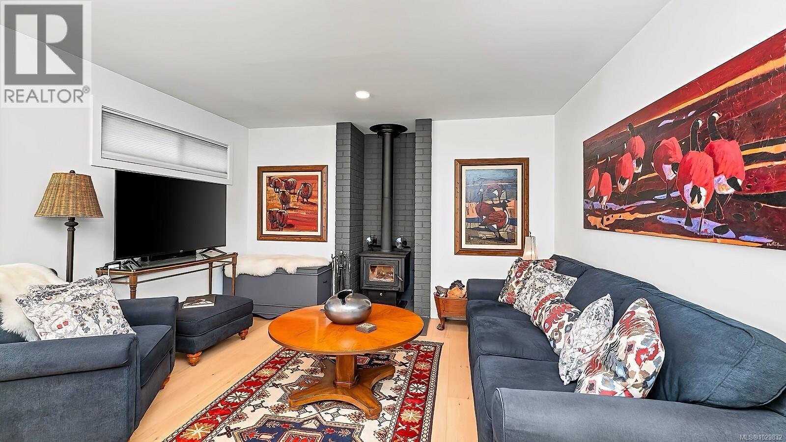 11007 Cedar Lane, North Saanich