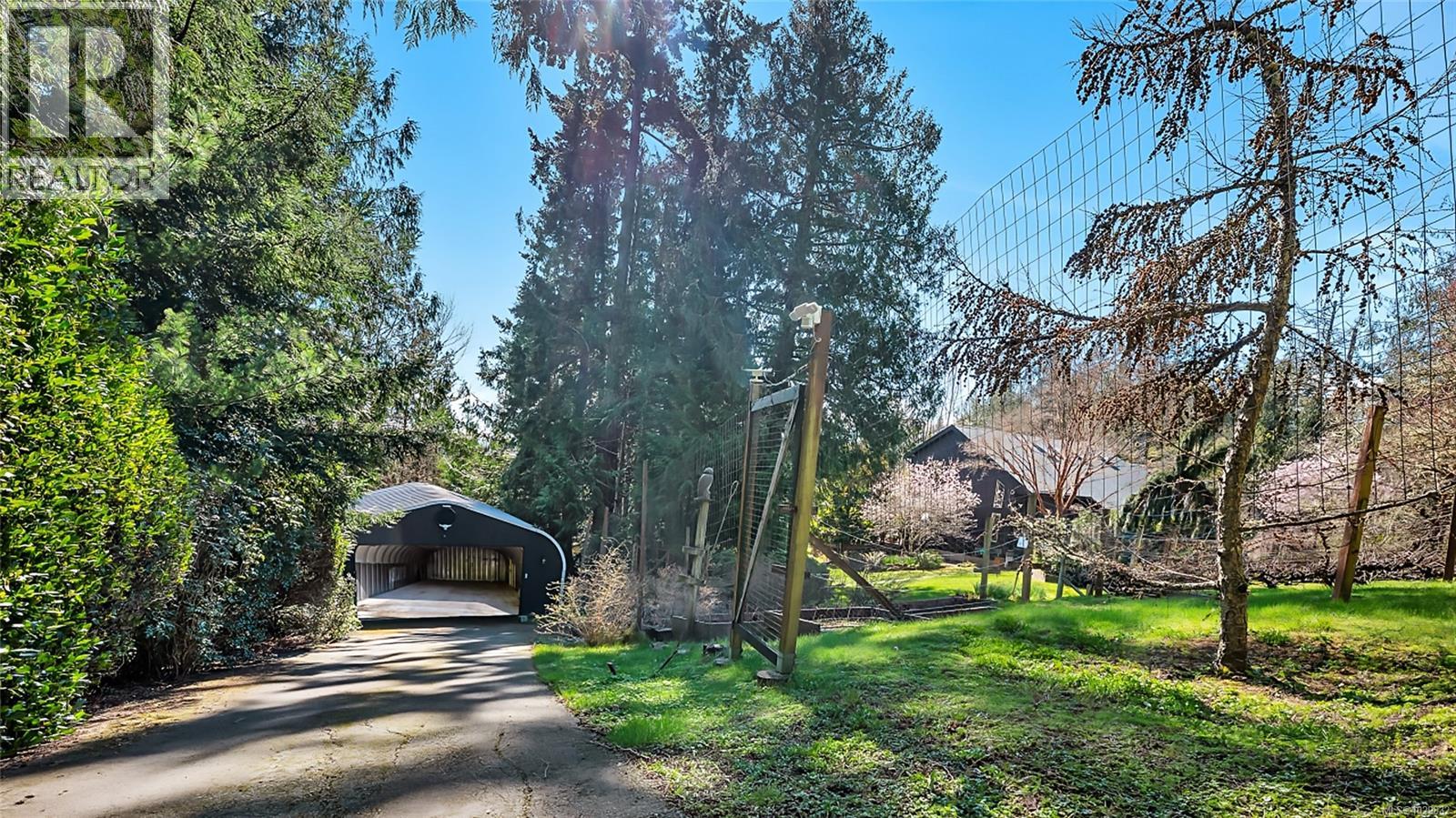 11007 Cedar Lane, North Saanich