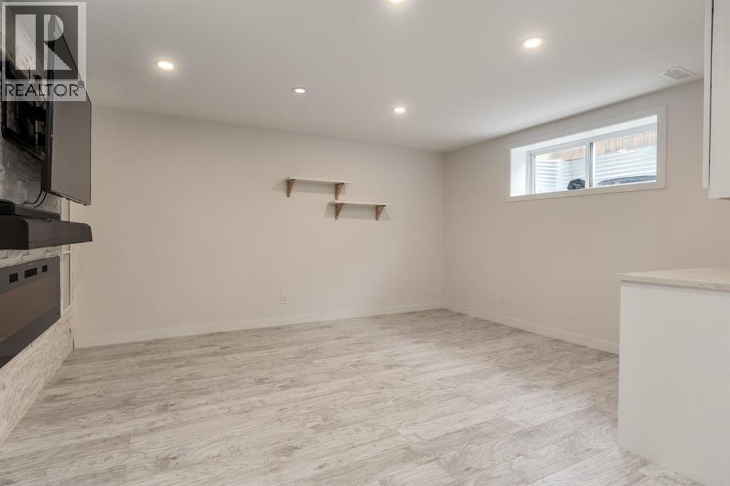 Single Family House for Sale in  Chapalina Heights SE Chaparral Calgary 